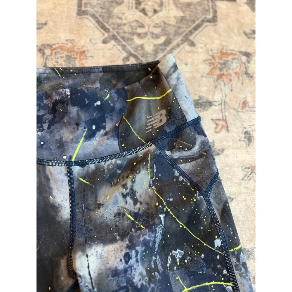 New Balance Womens Navy Neon Yellow Splatter Print Mesh Accent Leggings Small